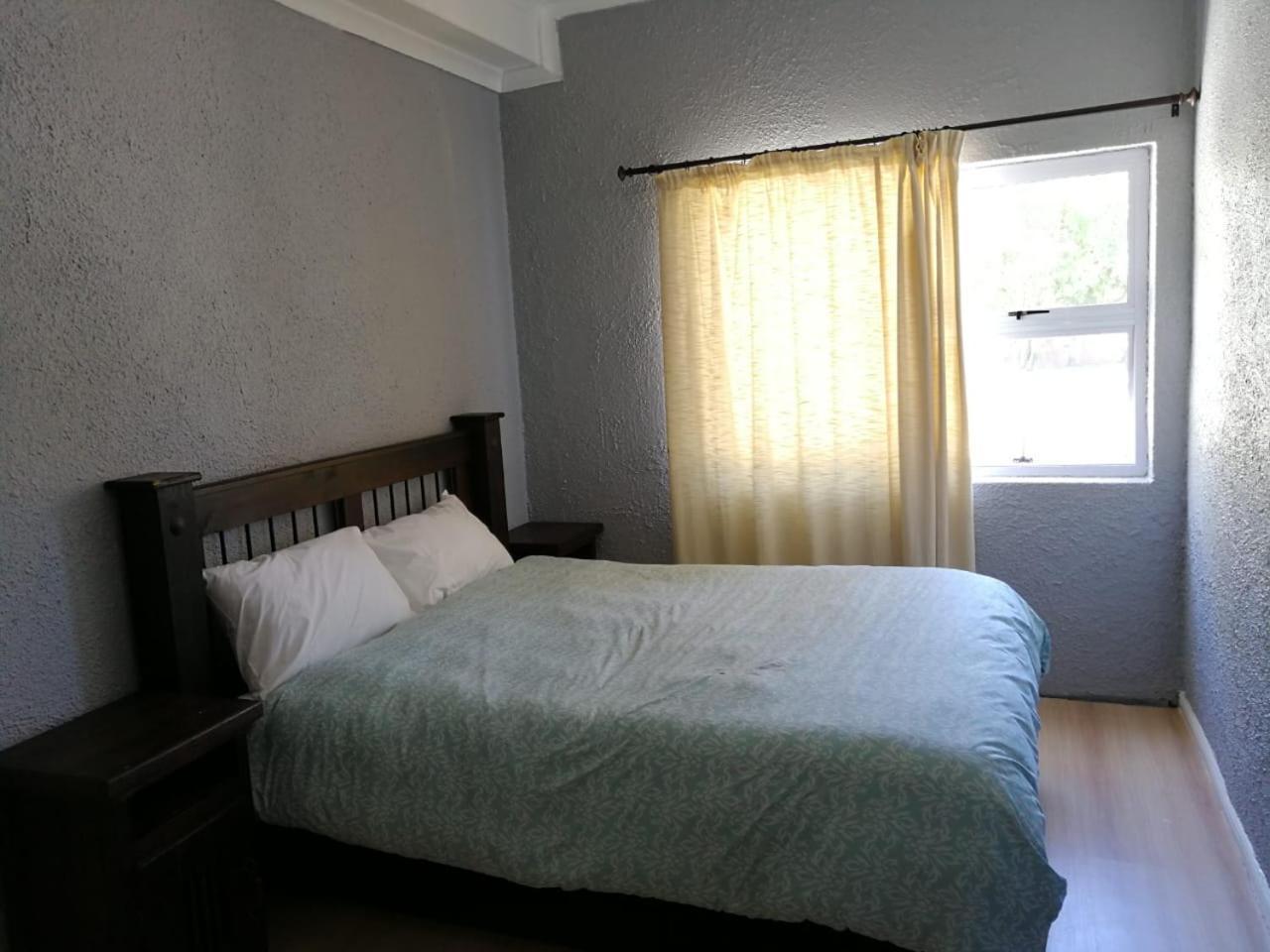 Gasthuis Cape Pine 3*